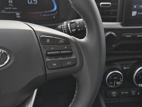 New 2026 Hyundai Venue SEL FWD image 9