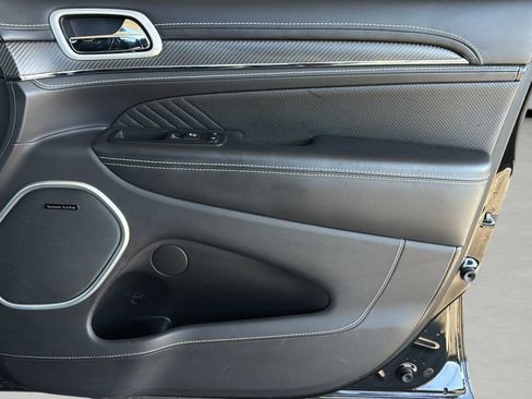 Used 2018 Jeep Grand Cherokee SRT AWD/4WD image 10