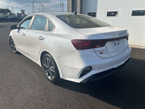 Used 2023 Kia Forte LXS FWD image 6