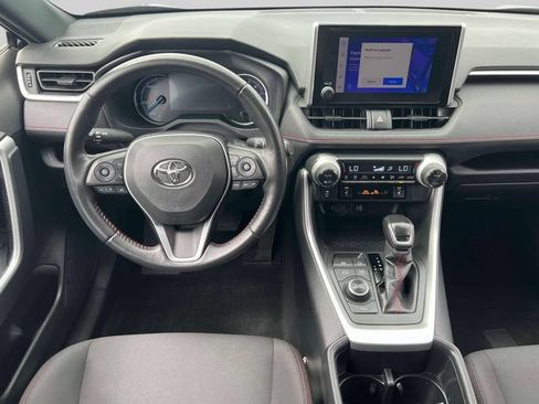Certified 2023 Toyota RAV4 SE w/ Weather & Moonroof Package AWD/4WD image 17