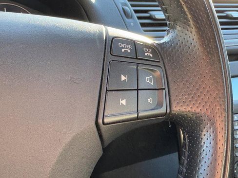 Used 2011 Volvo C30 T5 R-Design image 17