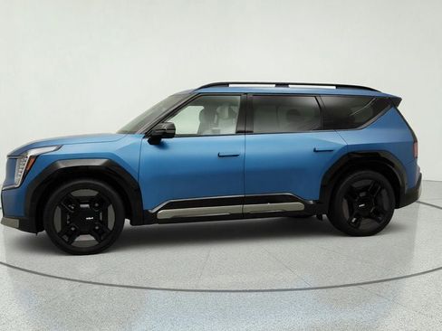 Used 2024 Kia EV9 GT-Line AWD/4WD image 8