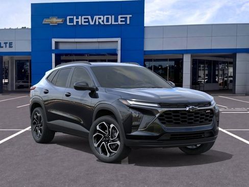 New 2026 Chevrolet Trax RS w/ Sunroof Package FWD image 7