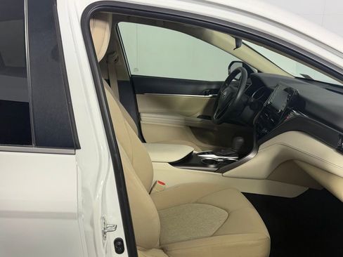 Used 2024 Toyota Camry LE image 28