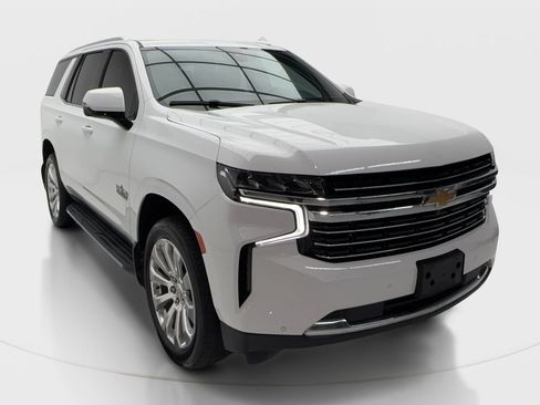 Used 2021 Chevrolet Tahoe LT w/ LT Signature Package RWD image 2