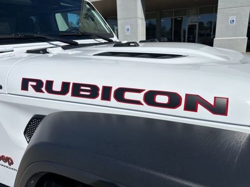 Certified 2025 Jeep Wrangler Unlimited Rubicon image 46