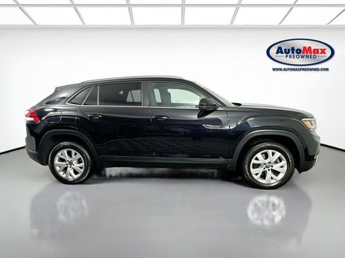 Used 2020 Volkswagen Atlas Cross Sport S image 9