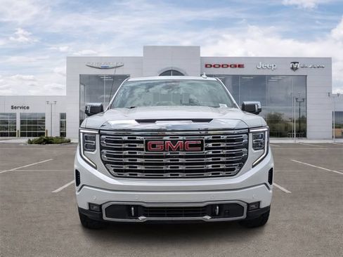 Used 2023 GMC Sierra 1500 Denali w/ Denali Reserve Package AWD/4WD image 6