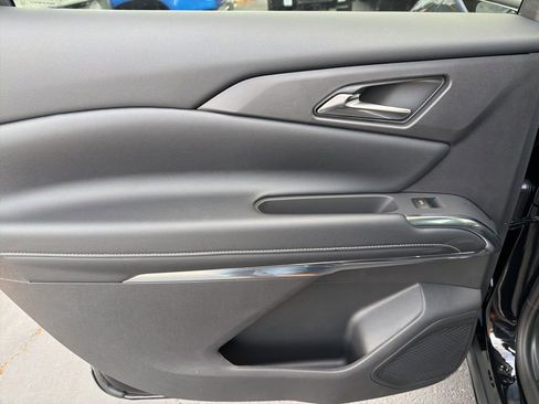 New 2026 Chevrolet Traverse LT w/ Midnight/Sport Edition image 29