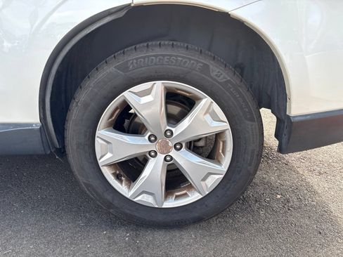 Used 2015 Subaru Forester 2.5i Limited AWD/4WD image 11