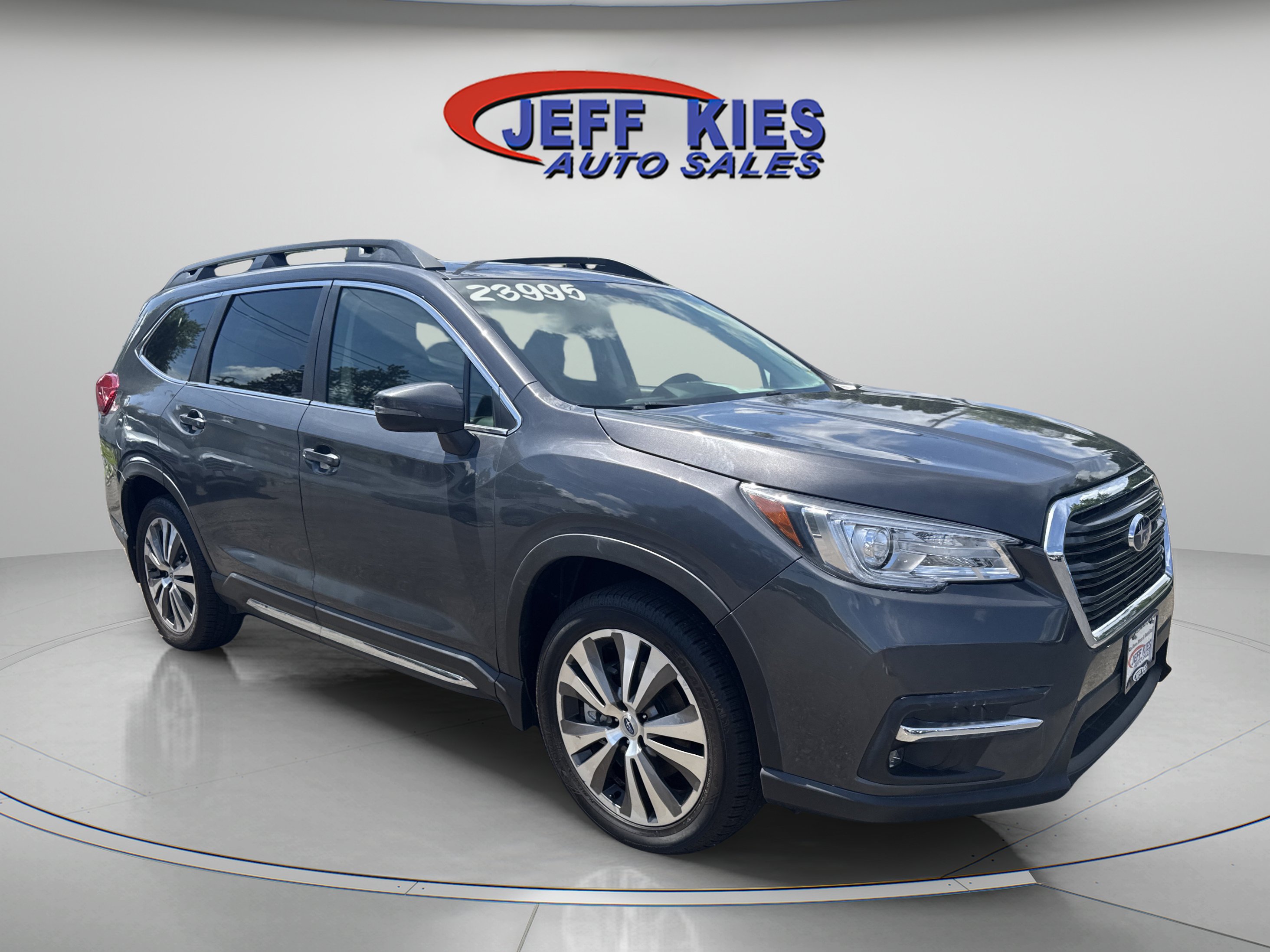 Used 2022 Subaru Ascent Limited w/ Technology Package AWD/4WD image 4