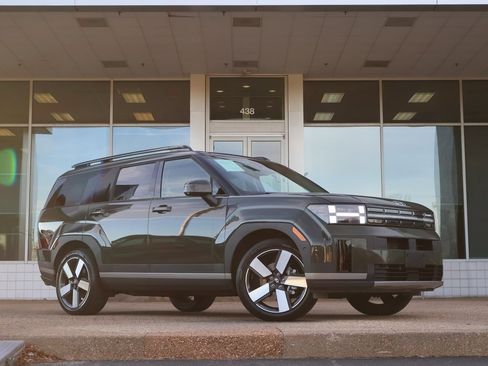 Used 2024 Hyundai Santa Fe Limited image 1