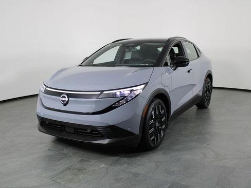 New 2026 Nissan Leaf Platinum+ w/ Illuminated Package image 2