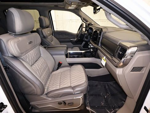 New 2026 Ford F350 Platinum w/ Platinum Plus Package image 19