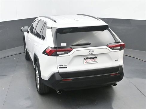 Used 2019 Toyota RAV4 XLE Premium w/ Advanced Technology Package image 32