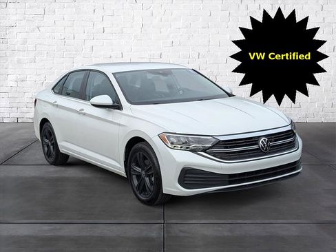 Certified 2024 Volkswagen Jetta SE w/ Black Wheel Package image 2
