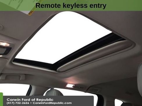 Used 2024 Toyota Sienna XLE image 15