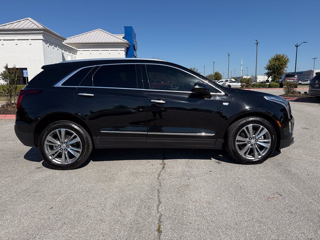 Used 2026 Cadillac XT5 Premium Luxury w/ Driver Assist Package AWD/4WD image 9