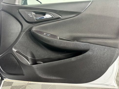 Used 2023 Chevrolet Malibu LS image 38