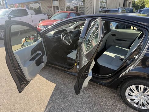 Used 2014 Toyota Prius C One FWD image 20