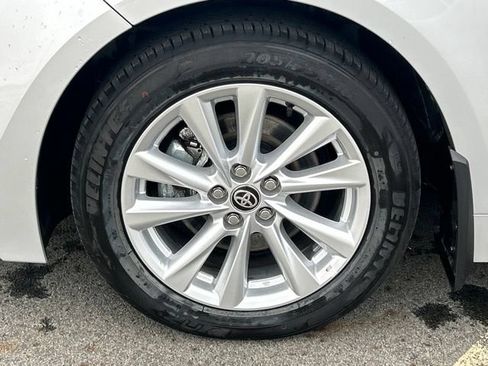 Used 2024 Toyota Corolla LE w/ LE Convenience Package FWD image 15