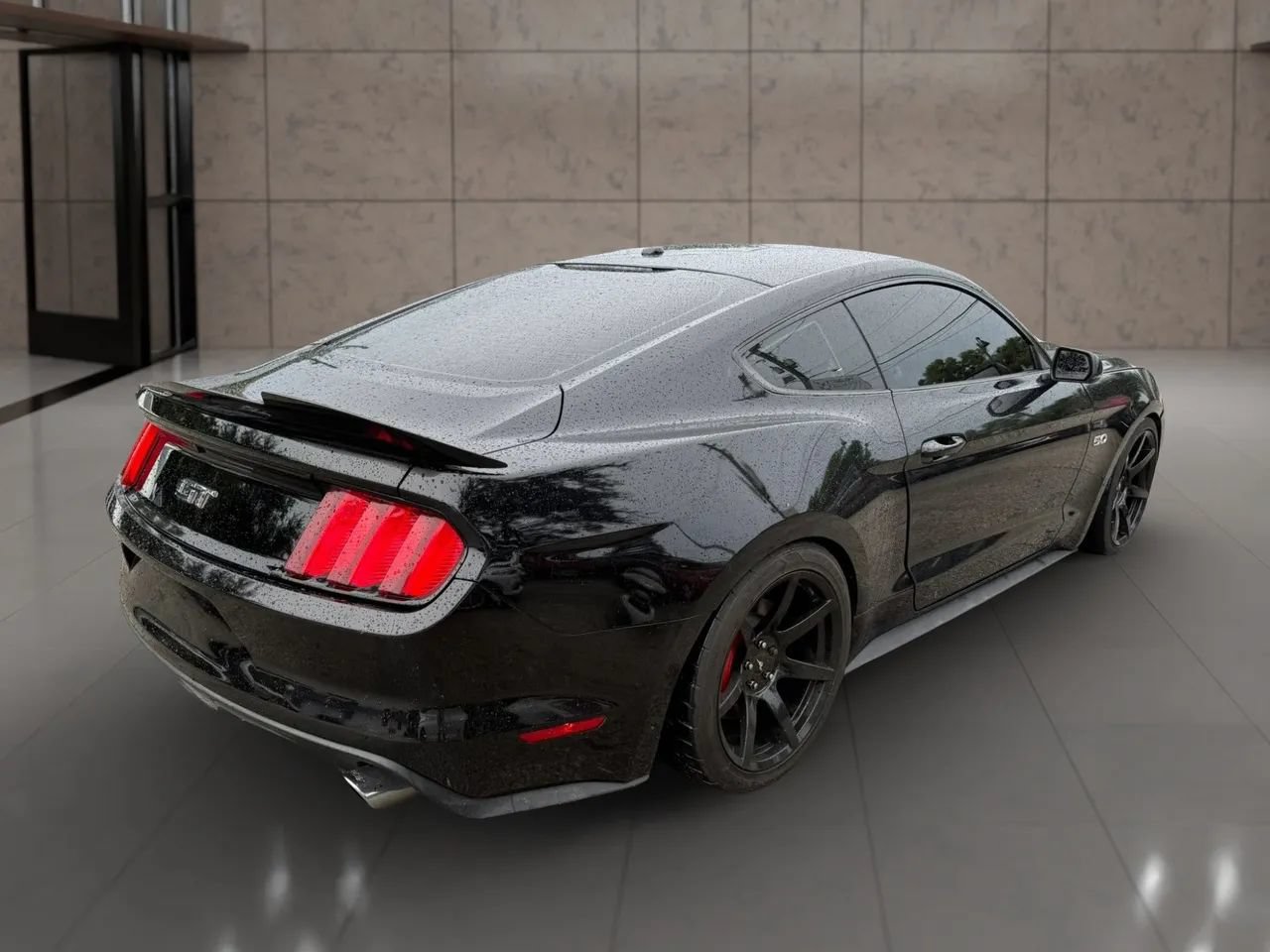 Used 2015 Ford Mustang GT Premium RWD image 3