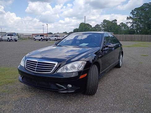 Used 2008 Mercedes-Benz S 550 4MATIC image 1