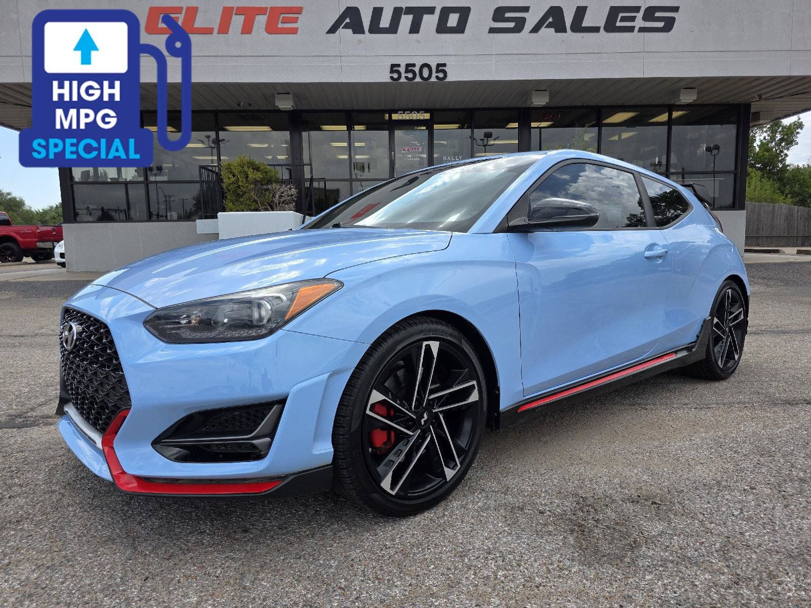 Used 2019 Hyundai Veloster N N FWD image 1