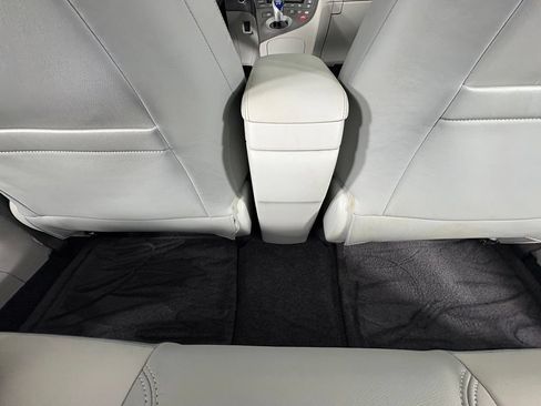 Used 2014 Toyota Prius Four FWD image 27