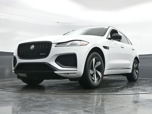Used 2024 Jaguar F-PACE R-Dynamic S image 49