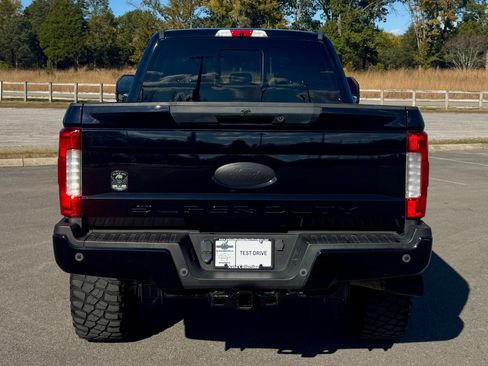 Used 2019 Ford F250 Lariat w/ Lariat Ultimate Package image 6