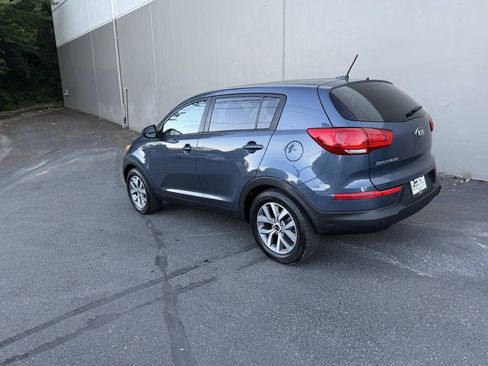 Used 2016 Kia Sportage LX AWD/4WD image 4