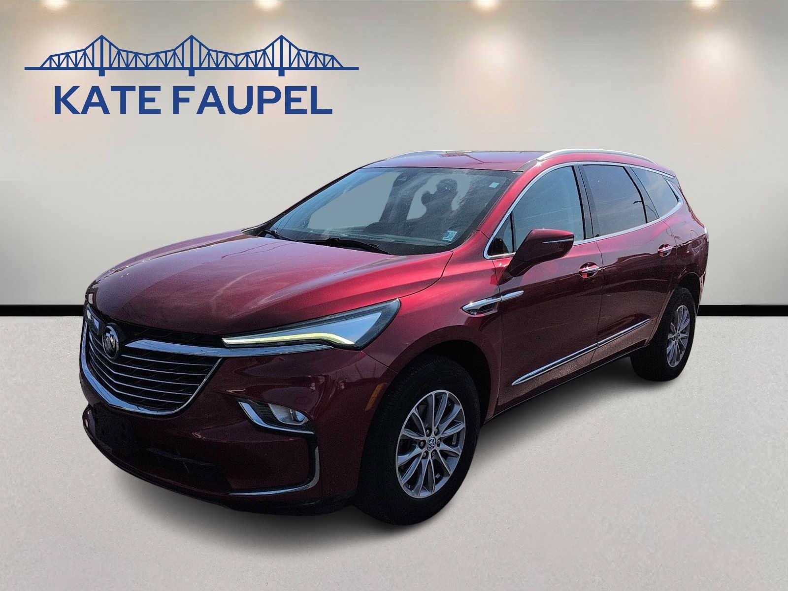 Used 2023 Buick Enclave Essence FWD image 3