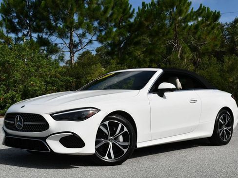 Used 2024 Mercedes-Benz CLE 300 4MATIC Cabriolet image 26