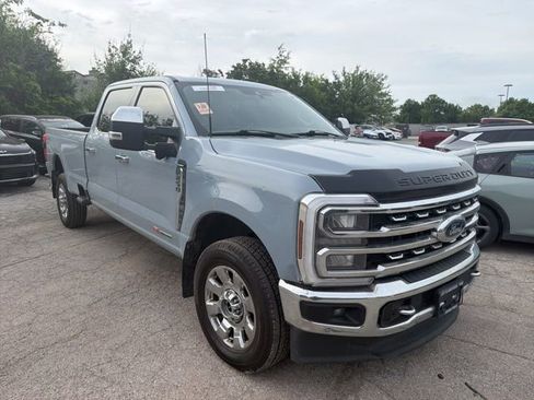 Used 2024 Ford F250 Lariat w/ Lariat Ultimate Package AWD/4WD image 3