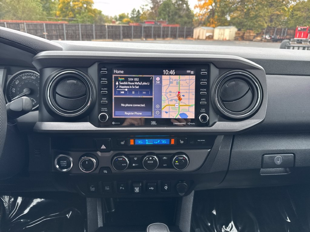 Used 2023 Toyota Tacoma TRD Off-Road w/ TRD Premium Off Road Package AWD/4WD image 17