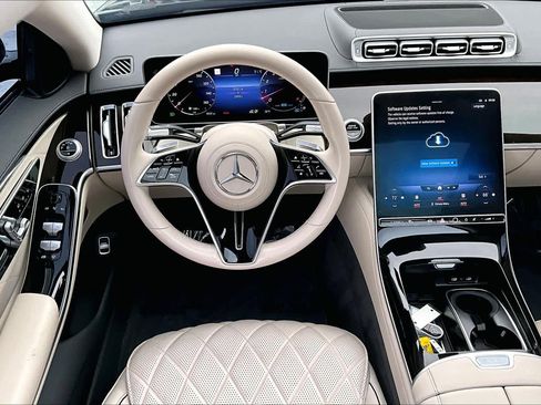 Used 2022 Mercedes-Benz S 500 4MATIC image 5