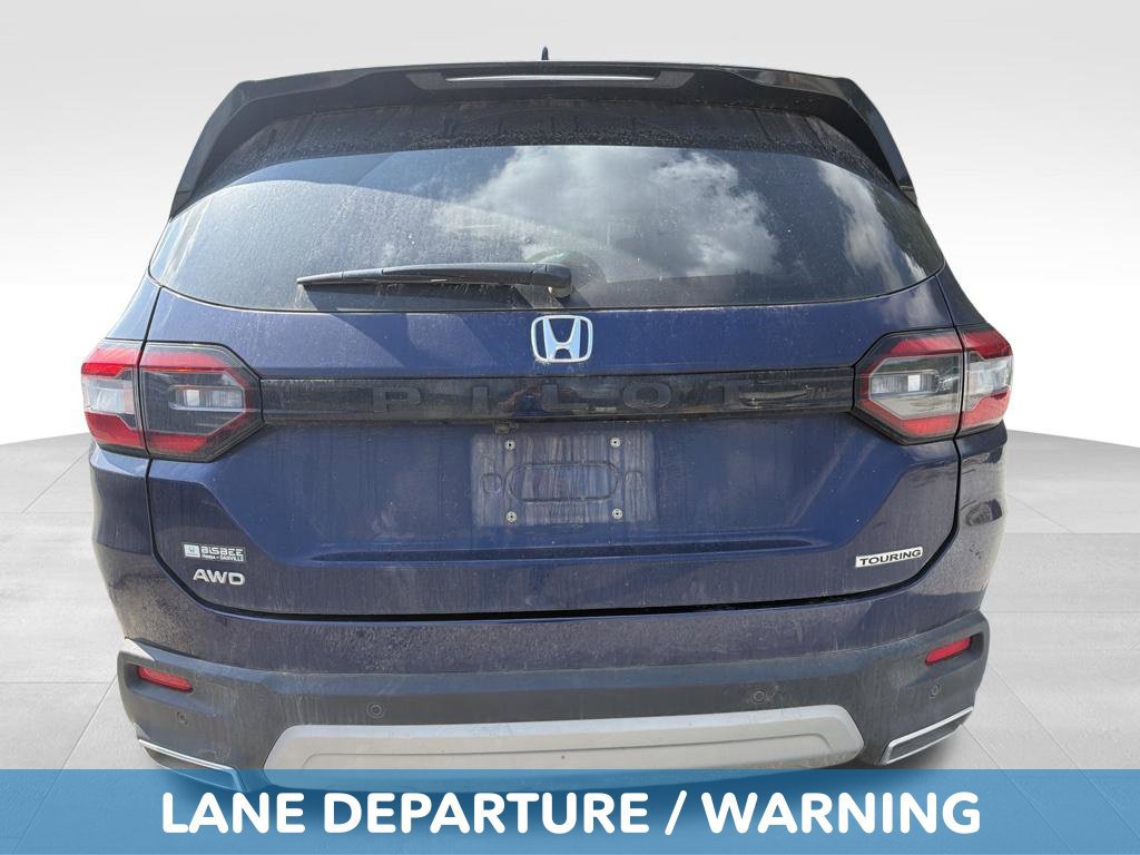 Used 2025 Honda Pilot Touring image 15