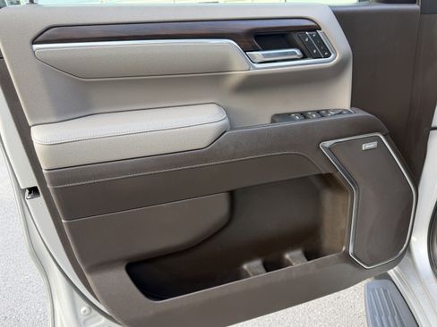 Used 2022 GMC Sierra 1500 SLT w/ SLT Premium Plus Package image 7