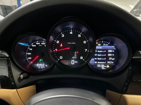 Used 2017 Porsche Macan image 31