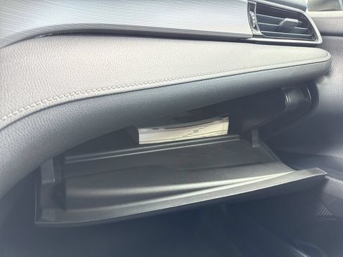 Used 2019 Toyota Camry SE FWD image 23