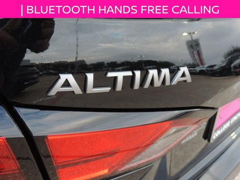 Used 2024 Nissan Altima 2.5 SV w/ SV Premium Package image 11