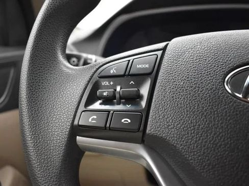 Used 2020 Hyundai Tucson Value AWD/4WD image 24