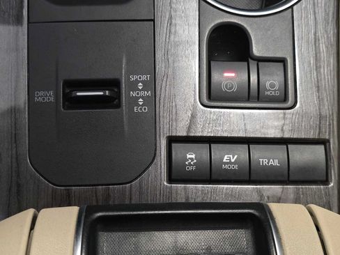 Used 2020 Toyota Highlander Platinum AWD/4WD image 15