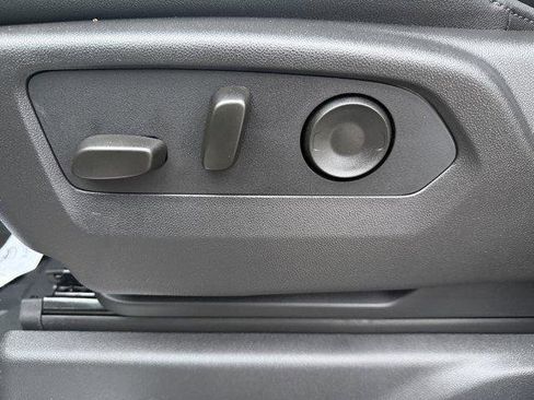 New 2026 GMC Sierra 1500 SLT w/ SLT Premium Package image 45