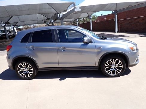 Used 2016 Mitsubishi Outlander Sport ES image 5