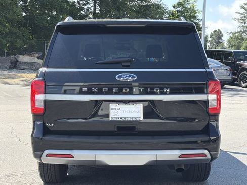 Used 2024 Ford Expedition XLT AWD/4WD image 4