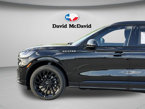 New 2026 Lincoln Aviator Reserve AWD/4WD image 34