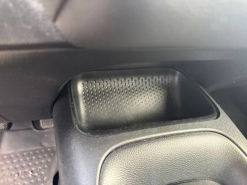 Used 2022 Toyota Corolla LE FWD image 19