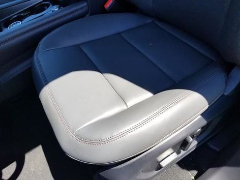 New 2026 Ford Explorer Active AWD/4WD image 15